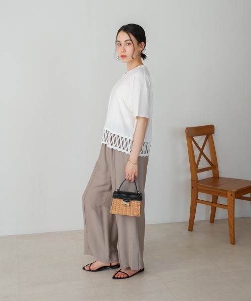 Bou Jeloud（ブージュルード）の「裾レースミディアムＴシャツ（Tシャツ/カットソー・レディース・ブラック/ホワイト・FREE）」の6枚目の写真