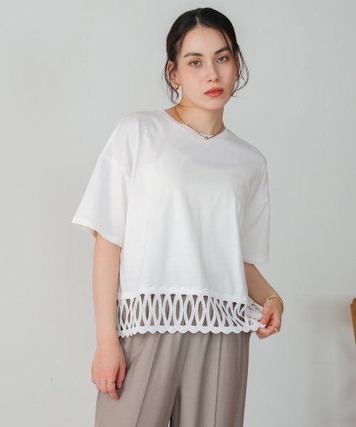 Bou Jeloud（ブージュルード）の「裾レースミディアムＴシャツ（Tシャツ/カットソー・レディース・ブラック/ホワイト・FREE）」の7枚目の写真