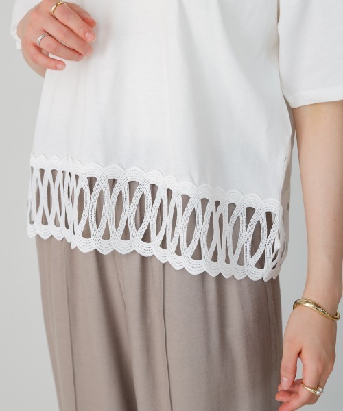 Bou Jeloud（ブージュルード）の「裾レースミディアムＴシャツ（Tシャツ/カットソー・レディース・ブラック/ホワイト・FREE）」の21枚目の写真