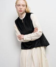 LANVIN en Bleu（ランバンオンブルー）の「フェイクファーフレアベスト（その他アウター・レディース）」