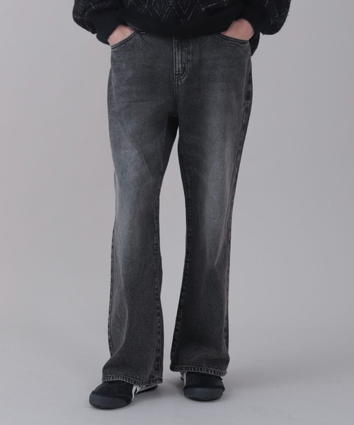 WEGO(ウィゴー)の「WEGO/フレアデニムパンツ(デニムパンツ・メンズ・コバルトブルー/スカイブルー/ブラック系3/インディゴブルー/ブラック/ブルー・SMALL/MEDIUM/LARGE)」の2枚目の写真