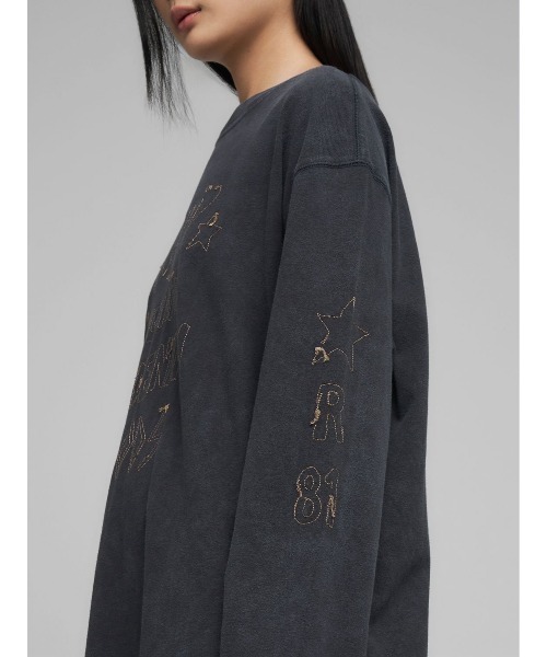 REPLAY(リプレイ)の「刺しゅう入り ボーイフィットロングTシャツ(Tシャツ/カットソー・レディース・ダークブラック・SMALL/X-SMALL/XX-SMALL)」の6枚目の写真