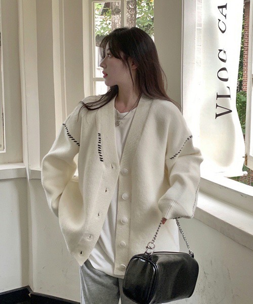 NinaetLina(ニナエリナ)の「ステッチ ニット カーディガン(カーディガン/ボレロ・レディース・ブラック/ホワイト・FREE)」の7枚目の写真