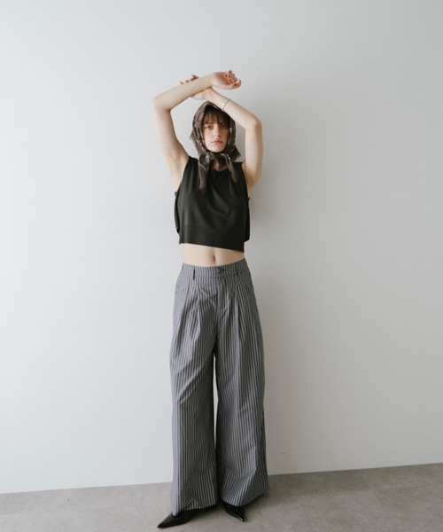 DRWCYS(ドロシーズ)の「シャツタックワイドパンツ(その他パンツ・レディース・ベージュ/ネイビー・SMALL/MEDIUM)」の3枚目の写真