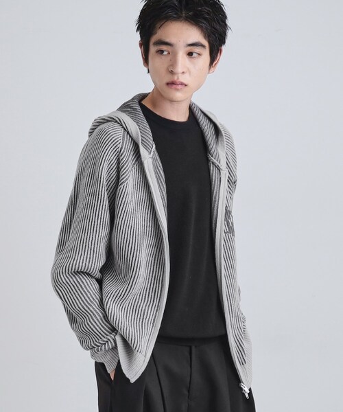 tk.TAKEO KIKUCHI（ティーケータケオキクチ）の「プレーティングブライトモチーフジップパーカー（ニット/セーター・メンズ・ベビーピンク/ブラック/ライトグレー・02/03）」の6枚目の写真