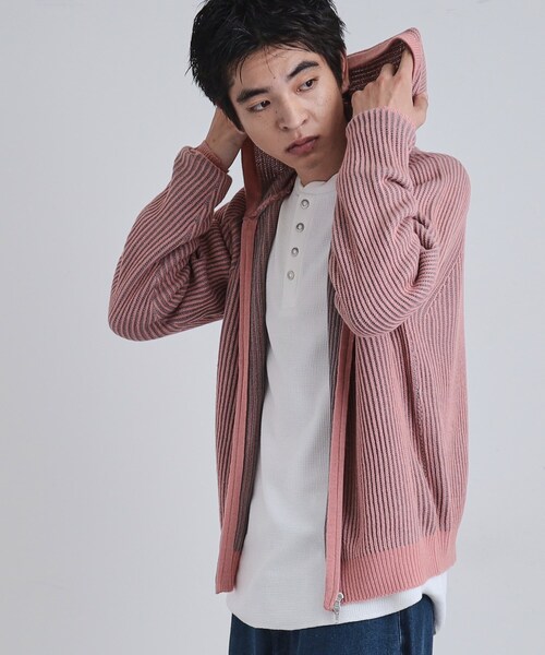 tk.TAKEO KIKUCHI（ティーケータケオキクチ）の「プレーティングブライトモチーフジップパーカー（ニット/セーター・メンズ・ベビーピンク/ブラック/ライトグレー・02/03）」の20枚目の写真