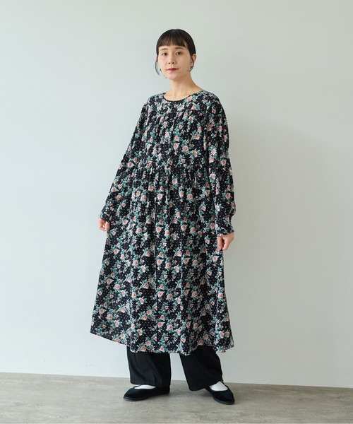 yuni ユニ コットン/シルク 多色 刺繍 花柄 フレア ワンピース Yuni 刺繍 花柄 コットン ワンピース 未使用 yuni ユニ コットン