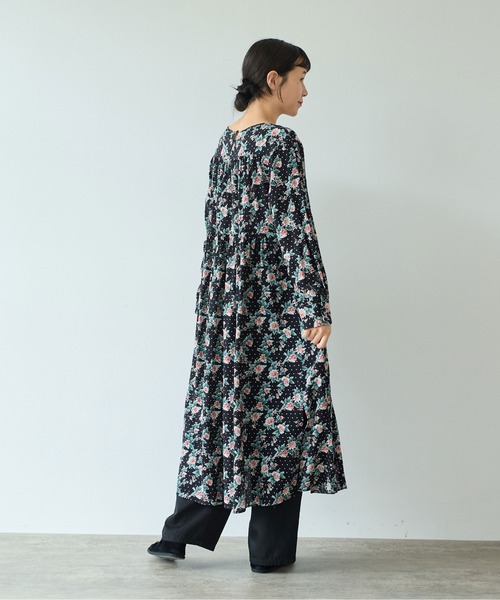 美品✨yuni ユニ 多色刺繍ワンピース 花柄 総柄 ロング F yuni ユニ 花柄ワンピース 美品✨yuni ユニ 多色刺繍ワンピース 花柄