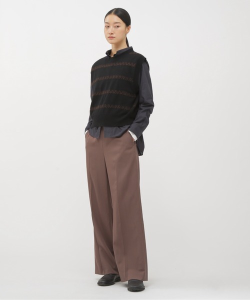 MARGARET HOWELL（マーガレットハウエル）の「WASHED COTTON POPLIN（シャツ/ブラウス・レディース・ネイビー/ホワイト・1/2）」の10枚目の写真