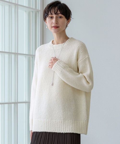 23区(ニジュウサンク)の「ブラッシュドエアーウール ファンシーニット(ニット/セーター・レディース・ホワイト系/オールドローズ系/スカイブルー系・38)」の2枚目の写真