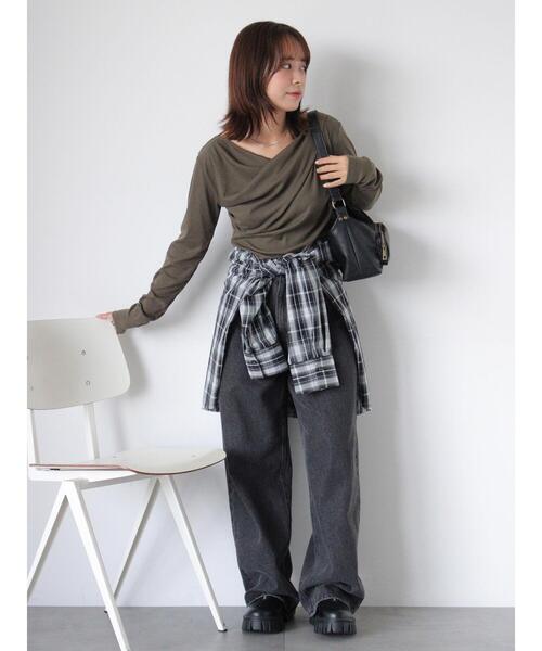 ehka sopo（エヘカソポ）の「ワンタックストレートデニムパンツ（その他パンツ・レディース・ブルー/ネイビー/チャコールグレー・S/M）」の16枚目の写真