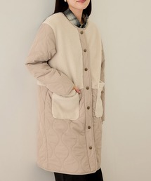 NAVY（ネイビー）の「nAvy グラムス ボア キルティング切替ノーカラー 中綿ロングコート【軽量 撥水加工 手洗いOK】（ノーカラーコート）」