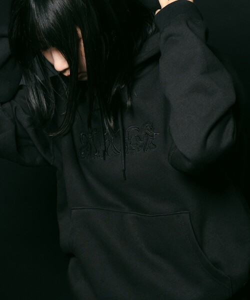 Subciety(サブサエティ)の「Abstracted paisley hoodie(ベスト・メンズ・グレー/ブラック×ブラック/ブラック×ホワイト・SMALL/XX-LARGE/X-LARGE/LARGE/MEDIUM/X-SMALL)」の14枚目の写真