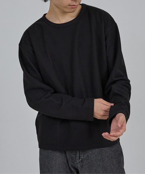 AH ABAHOUSE（エーエイチアバハウス）の「MODERN KANOKO CREW NECK LONG SLEEVE T-SHIRT / モダン カノコ クルーネック ロングスリーブTシャツ（Tシャツ/カットソー・メンズ・グレイッシュベージュ/ホワイト/ブラック・46/48/44）」の2枚目の写真