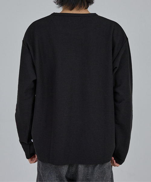 AH ABAHOUSE（エーエイチアバハウス）の「MODERN KANOKO CREW NECK LONG SLEEVE T-SHIRT / モダン カノコ クルーネック ロングスリーブTシャツ（Tシャツ/カットソー・メンズ・グレイッシュベージュ/ホワイト/ブラック・46/48/44）」の6枚目の写真