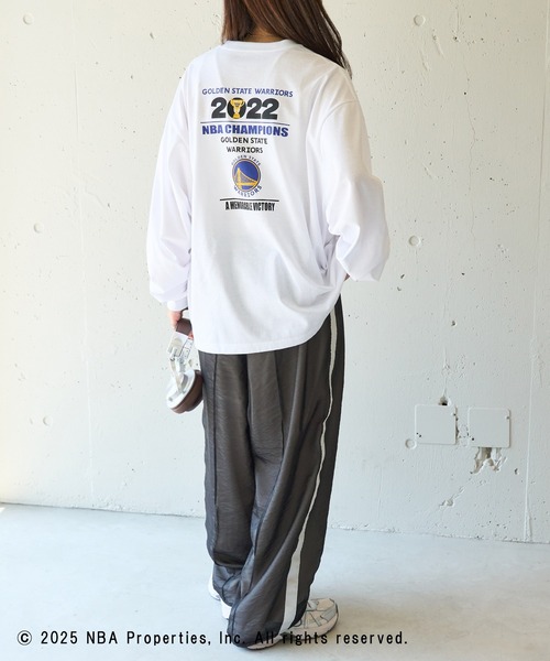 NBA(エヌビーエー)の「【NBA】NBA CHAMPIONS TEAM PRINT Long Sleeve Tee / LAKERS・CELTICS・WARRIORS /レイカーズ・セルティックス・ウォリアーズ(Tシャツ/カットソー・メンズ・ホワイト系その他2/ブラック系その他3/ブラック系その他2/ホワイト系1/ホワイト系その他3/ブラック系1・L/M/S/XS/XL)」の22枚目の写真