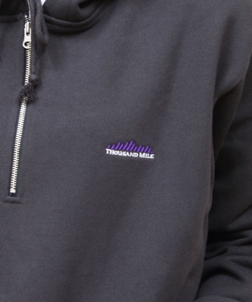 THOUSAND MILE（サウザンドマイル）の「THOUSAND MILE/サウザンドマイル　ハーフジップパーカー　HALF ZIP PARKER（パーカー・メンズ・ベージュ/ブラック/チャコールグレー・L/S/M）」の9枚目の写真