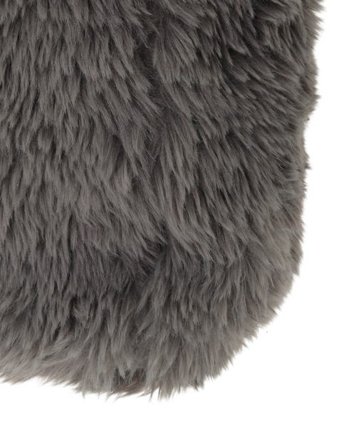 CONVERSE TOKYO(コンバーストウキョウ)の「ONE HANDLE FUR TOTE BAG(トートバッグ・レディース・ブラック/ベージュ/チャコールグレー・FREE)」の4枚目の写真