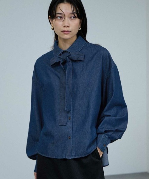 Mac-House（マックハウス）の「milli de l'air デニムボウタイシャツ（シャツ/ブラウス・レディース・ネイビー/ブルー・M）」の5枚目の写真