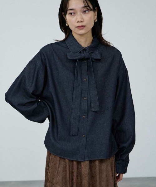 Mac-House（マックハウス）の「milli de l'air デニムボウタイシャツ（シャツ/ブラウス・レディース・ネイビー/ブルー・M）」の11枚目の写真
