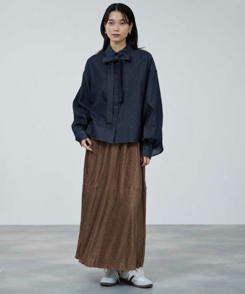 Mac-House（マックハウス）の「milli de l'air デニムボウタイシャツ（シャツ/ブラウス・レディース・ネイビー/ブルー・M）」の12枚目の写真