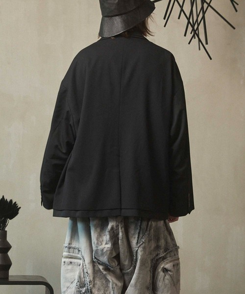 MAISON SPECIAL(メゾンスペシャル)の「《UNISEX》Prime-Over Layering Double Breasted Tailored Jacket/プライムオーバーレイヤリングダブルブレストテーラードジャケット【MAISON SPECIAL/メゾンスペシャル】(テーラードジャケット・メンズ・ブラック/チャコールグレー・0/1/2)」の16枚目の写真