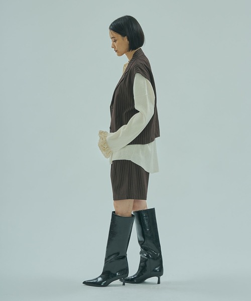 ROSE BUD（ローズバッド）の「TAILORED TUCK VEST（ベスト・レディース・ブラウン/グレー・ONE SIZE）」の9枚目の写真