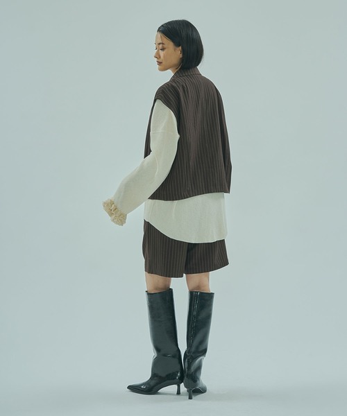 ROSE BUD（ローズバッド）の「TAILORED TUCK VEST（ベスト・レディース・ブラウン/グレー・ONE SIZE）」の10枚目の写真