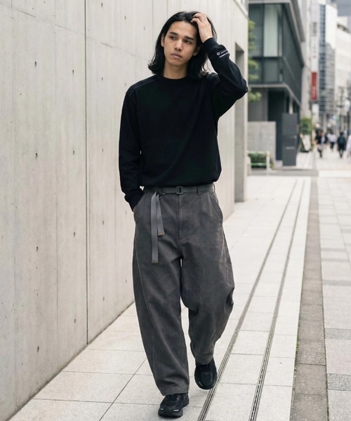 SUPERTHANKS（スーパーサンクス）の「袖刺繍ベーシック ロングTシャツ/SBY Embroidery L/S T-shirt（Tシャツ/カットソー・メンズ・ホワイト/チャコールグレー/ブラック・S/M/L）」の12枚目の写真