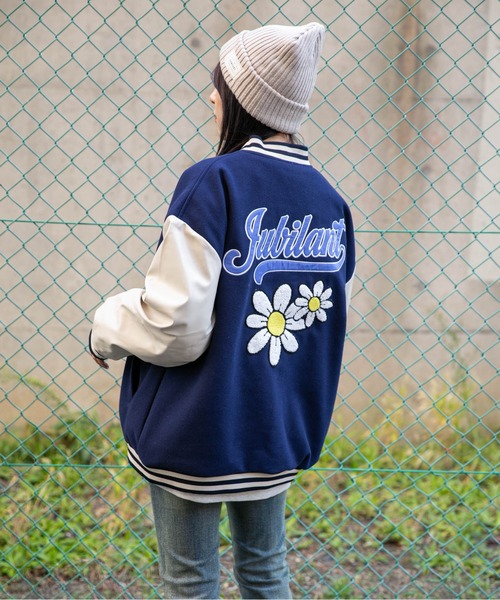 ☆未使用品☆COACH スタジャン 中綿ジップアップブルゾン 月 星 刺繍 ポイントアップ スカジャン 男女兼用 横須賀メンズ刺繍 ブルゾン