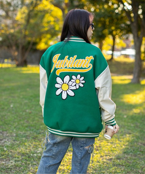 セール】《サガラ刺繍フラワー×ロゴ》レディース スタジャン カレッジ