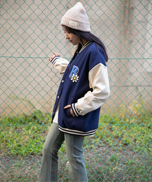 セール】《サガラ刺繍フラワー×ロゴ》レディース スタジャン カレッジ