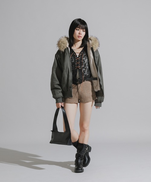 Chick(チック)の「【ファー取り外し可能】N2B-Style Faux Fur Hooded Blouson / N2B風 フェイクファー 2WAYフードブルゾン(ブルゾン・レディース・ブラック/オリーブ・S/M)」の19枚目の写真
