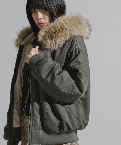 Chick（チック）の「【ファー取り外し可能】N2B-Style Faux Fur Hooded
