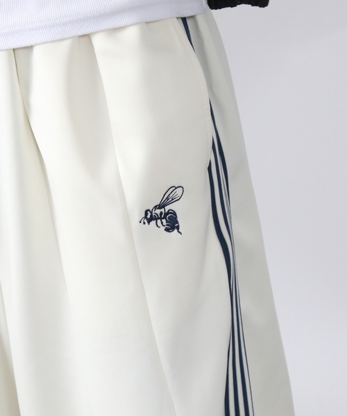 NYLAUS(ナイラス)の「【Nylaus】蜂刺繍 ライントラック ワイドパンツ バルーンパンツ ジャージ ユニセックス(その他パンツ・メンズ・アイボリー/ブラック/ブラウン・M/L)」の17枚目の写真