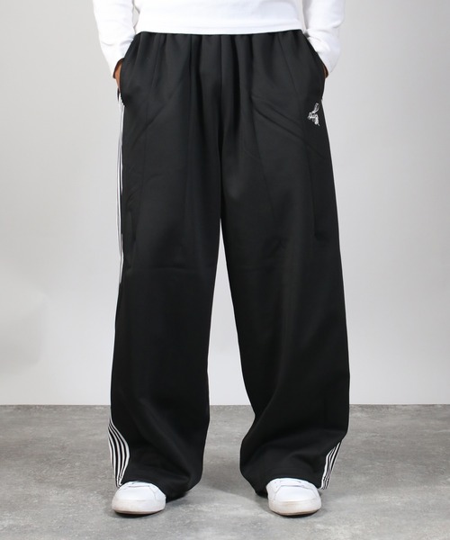 NYLAUS(ナイラス)の「【Nylaus】蜂刺繍 ライントラック ワイドパンツ バルーンパンツ ジャージ ユニセックス(その他パンツ・メンズ・アイボリー/ブラック/ブラウン・M/L)」の22枚目の写真