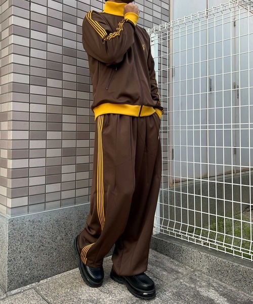 NYLAUS（ナイラス）の「【Nylaus】蜂刺繍 ライントラック ワイドパンツ バルーンパンツ ジャージ セットアップ対応 ユニセックス（その他パンツ・メンズ・ブラウン/ブラック/アイボリー・L/M）」の14枚目の写真