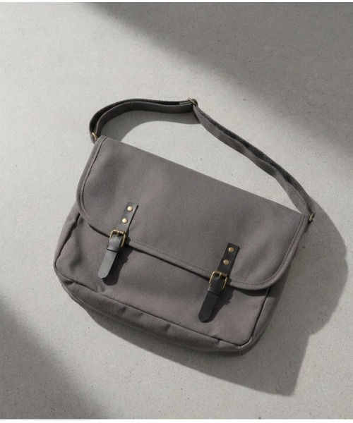 Burner(バーナー)の「【OKUOKU 0909】ヴィンテージ風キャンバス調 ショルダーバッグ oku-bag-13-21【RBTS】(ショルダーバッグ・レディース・ブラック/ベージュ/グレー/ブラウン・FREE)」の3枚目の写真