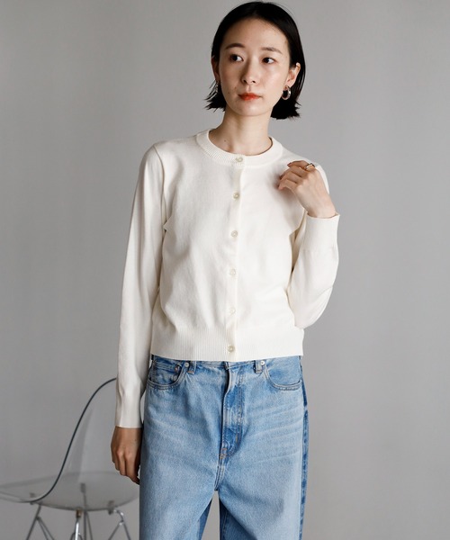 amini（アミニ）の「クルーネックニットカーディガン（カーディガン/ボレロ・レディース・ホワイト/ブラウン/レッド/グレー/ブラック・MEDIUM）」の18枚目の写真