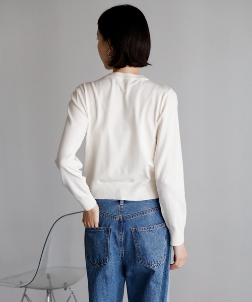 amini（アミニ）の「クルーネックニットカーディガン（カーディガン/ボレロ・レディース・ホワイト/ブラウン/レッド/グレー/ブラック・MEDIUM）」の20枚目の写真