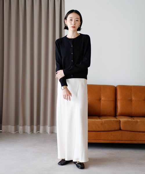 amini（アミニ）の「クルーネックニットカーディガン（カーディガン/ボレロ・レディース・ホワイト/ブラウン/レッド/グレー/ブラック・MEDIUM）」の21枚目の写真