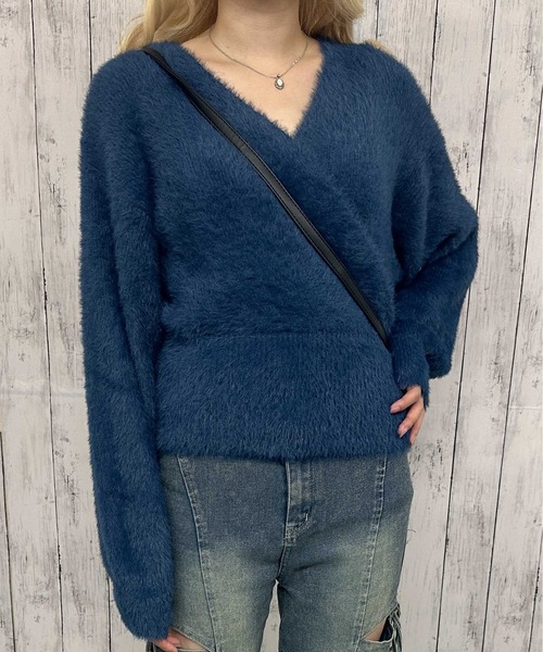GORGE(ゴージ)の「《カシュクール×フェザータッチ》レディース ニットプルオーバー ショート丈 秋冬(ニット/セーター・レディース・ボルドー/ピンク/アイボリー/ネイビー・F)」の3枚目の写真