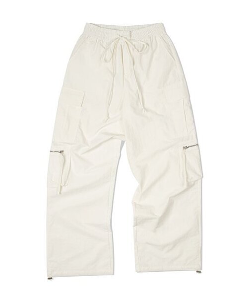 MOAA(モア)の「ラッスルジッパーカーゴパンツ(ホワイト)(その他パンツ・レディース・その他・SMALL/MEDIUM)」の2枚目の写真