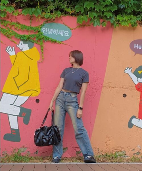 MUSINSA STANDARD WOMAN（ムシンサスタンダードウーマン）の「ウィメンズスリムクロップクルーネックTシャツ[ダークグレー]（Tシャツ/カットソー・レディース・その他・SMALL/MEDIUM/LARGE/X-SMALL）」の11枚目の写真