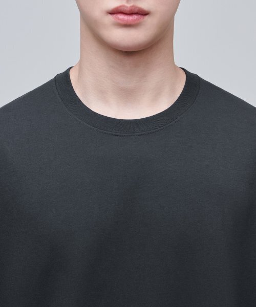 MUSINSA STANDARD（ムシンサスタンダード）の「[クールタンダード] オーバーサイズクルーネックTシャツ [ダークグレー]（Tシャツ/カットソー・メンズ・その他・SMALL/MEDIUM/LARGE/X-LARGE/XX-LARGE/XXX-LARGE）」の4枚目の写真