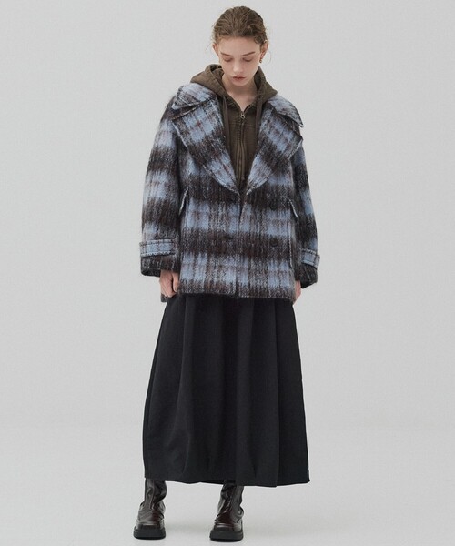 PUBLIC TOKYO（パブリックトウキョウ）の「スカルプトカーブスカート（スカート・レディース・ホワイト/ブラック・1/2）」の6枚目の写真