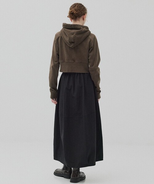 PUBLIC TOKYO（パブリックトウキョウ）の「スカルプトカーブスカート（スカート・レディース・ホワイト/ブラック・1/2）」の5枚目の写真