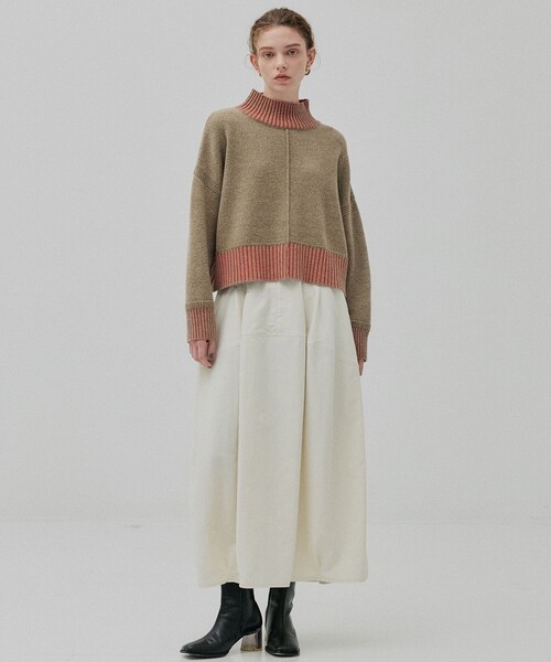 PUBLIC TOKYO（パブリックトウキョウ）の「スカルプトカーブスカート（スカート・レディース・ホワイト/ブラック・1/2）」の7枚目の写真