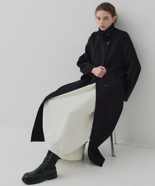 PUBLIC TOKYO（パブリックトウキョウ）の「スカルプトカーブスカート（スカート・レディース・ホワイト/ブラック・1/2）」の8枚目の写真