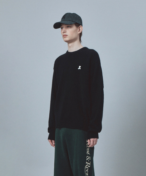 Rest&Recreation(レストアンドレクリエーション)の「LOGO CREW NECK SWEATER - BLACK(ニット/セーター・メンズ・その他・LARGE/X-LARGE)」の4枚目の写真
